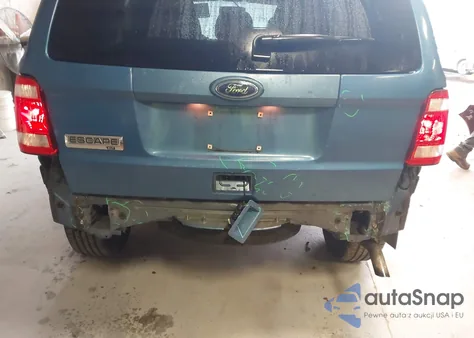 2010 Ford Escape Xlt z USA, uszkodzony, nr VIN 1FMCU0D7XAKA43870